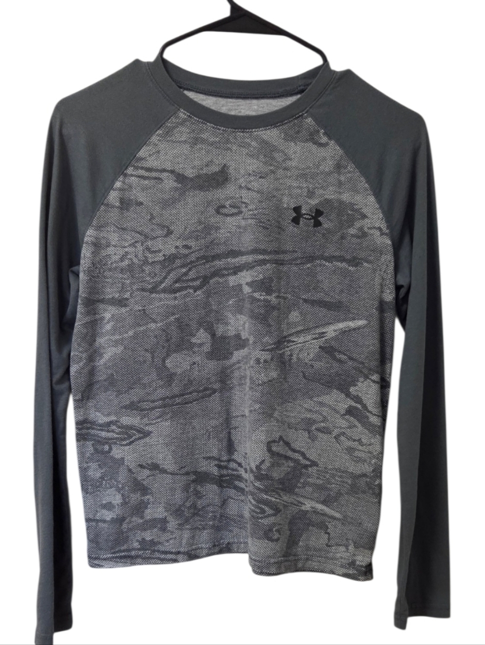 Under Armour Boys Loose Fit Long Sleeve Shirt YLG